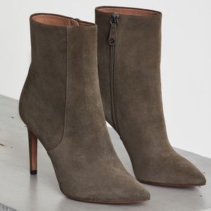 BCBGeneration Ava Size 10 Army Green Suede Ankle Boots